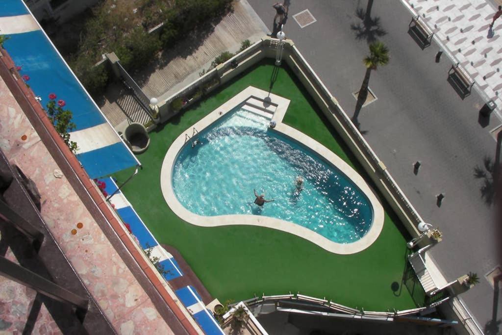 Levante Beach Front Of The Sea Estacha Benidorm Exterior photo