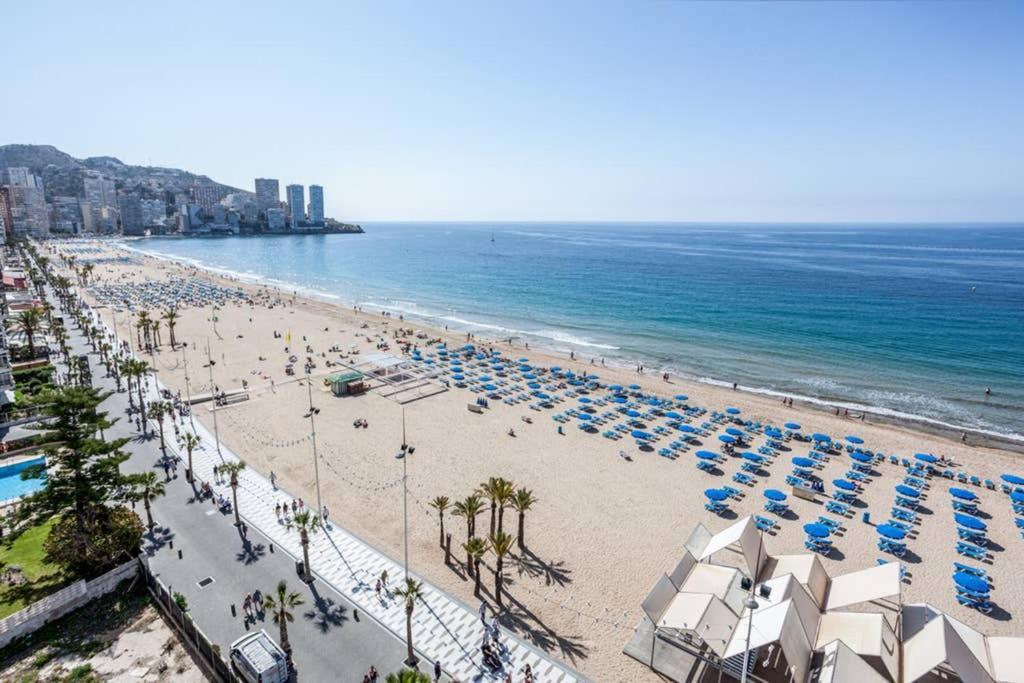 Levante Beach Front Of The Sea Estacha Benidorm Exterior photo